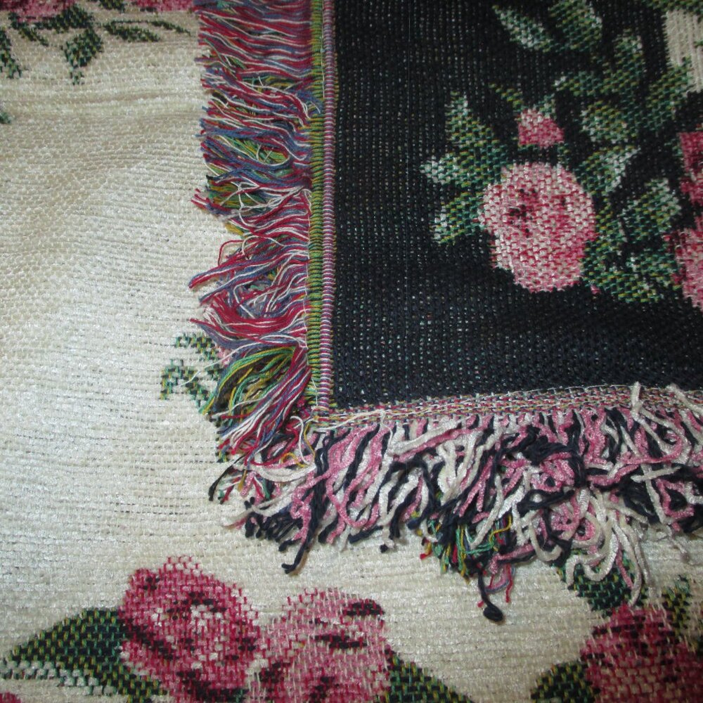 Weaved Rose Throw - Picture 11 of 11